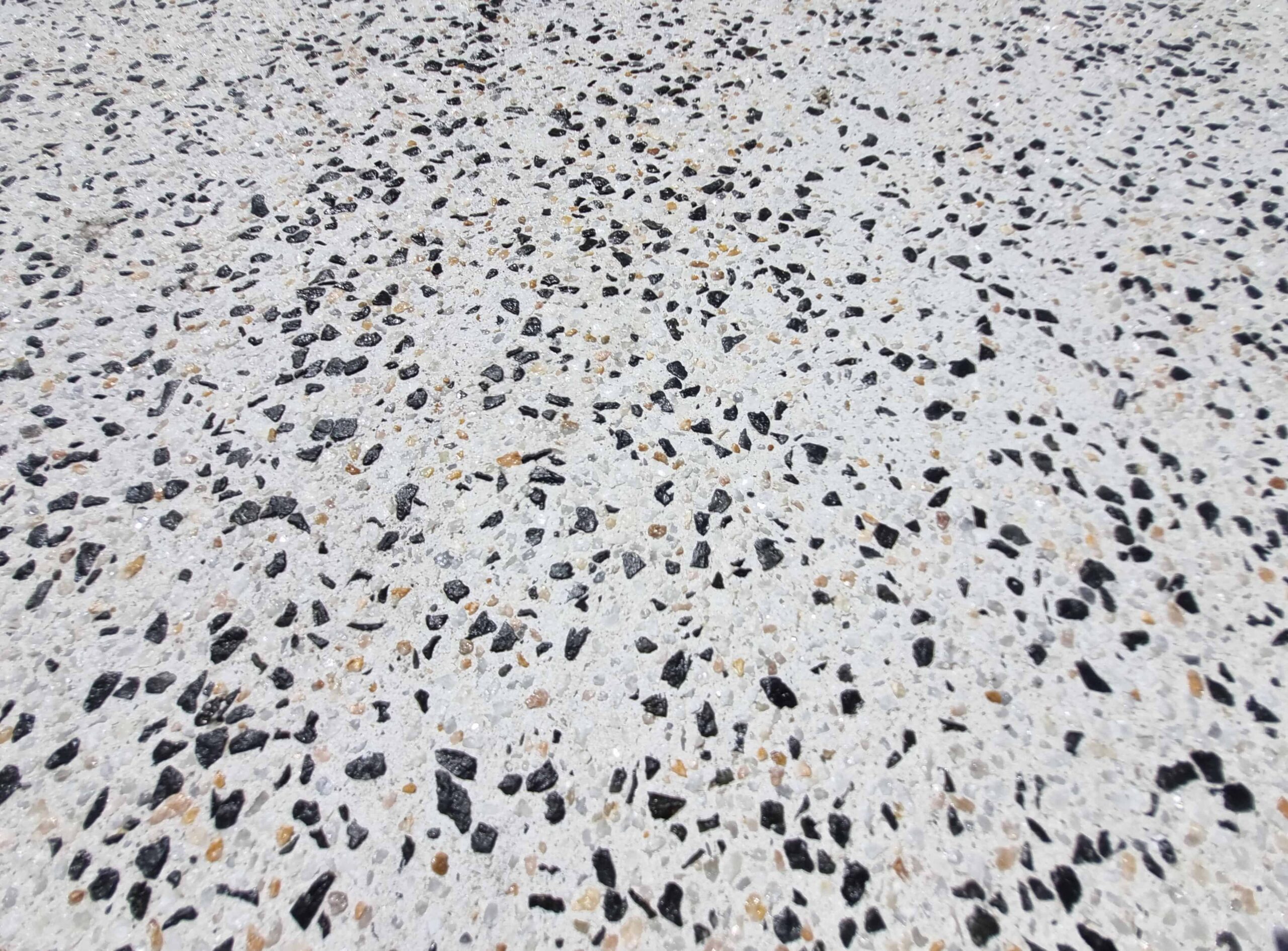 Snowy Mountain White Polished/Exposed